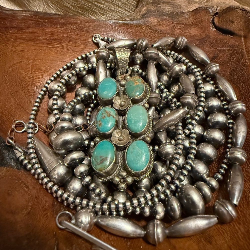 Royston Turquoise cluster Pendant Necklace